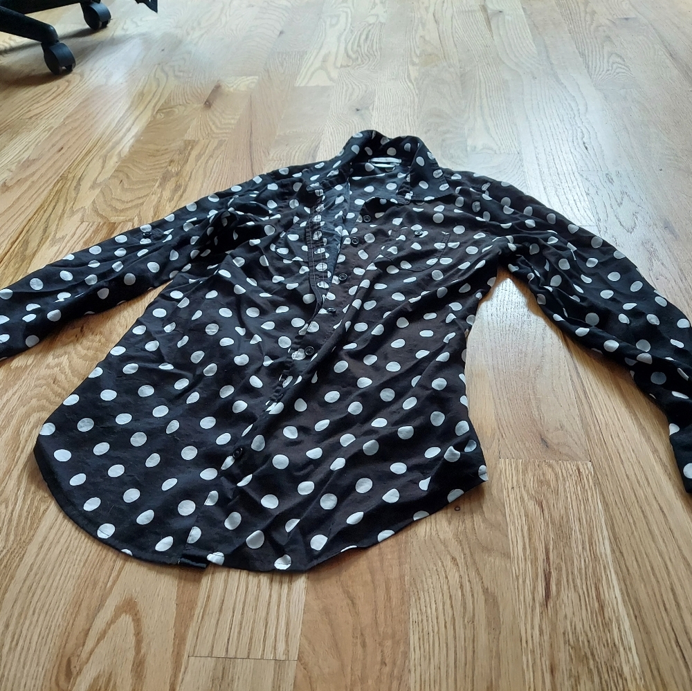 Button down shirt - Picture 2 of 3